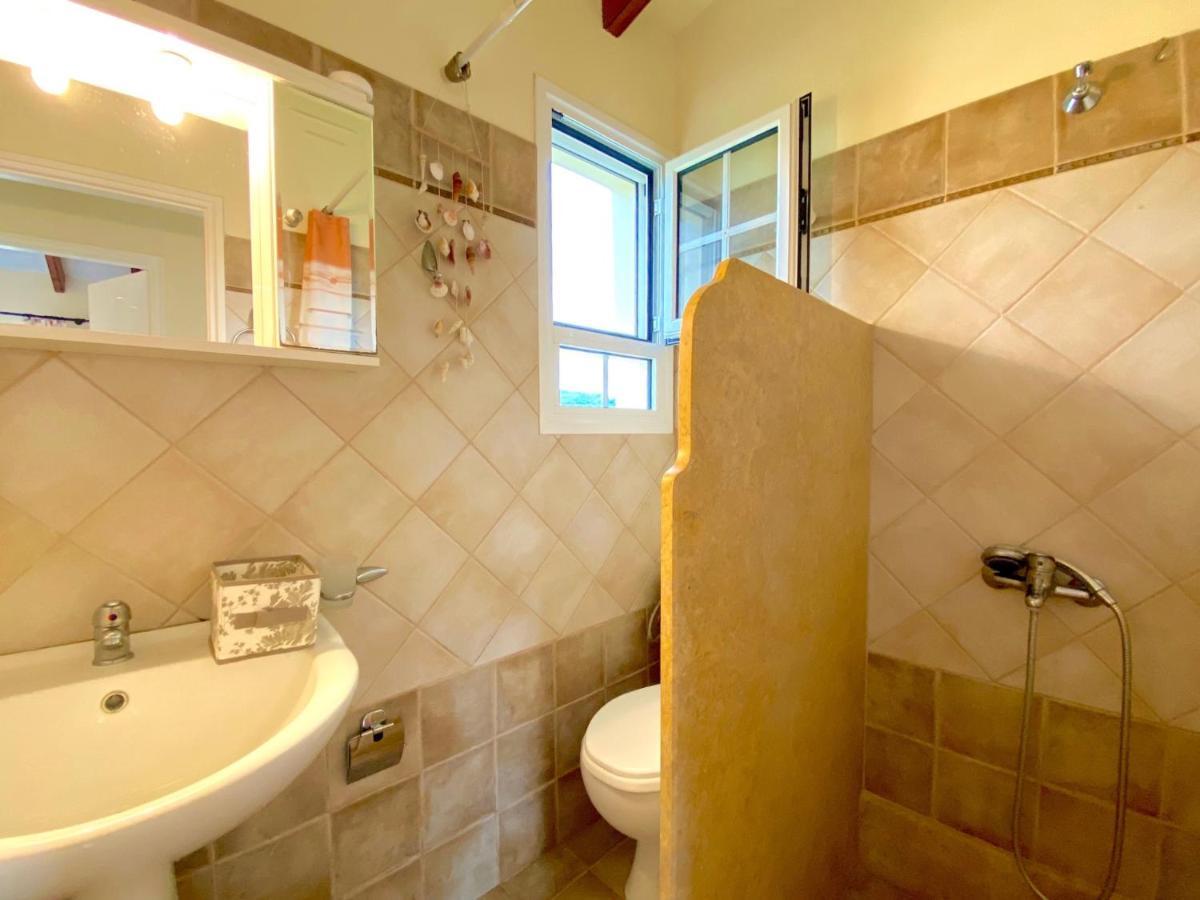 Asteraki Poolside Apartment By Dadovillas Acharavi  Luaran gambar